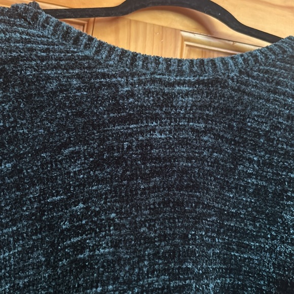 Dark green chenille sweater - Picture 2 of 2